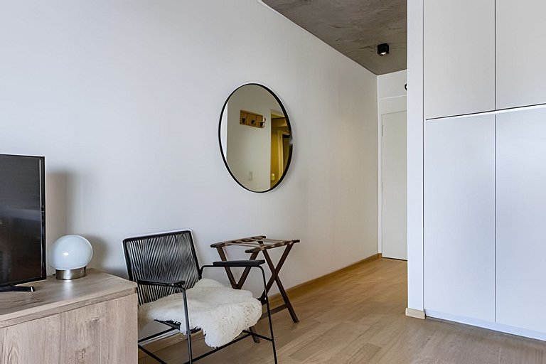 Enjoy VALLANhost @ Soler Art Studios -72