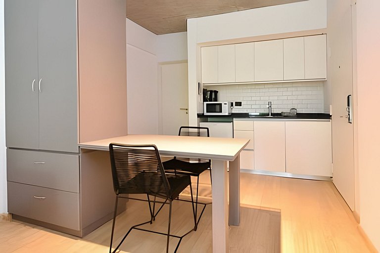 Enjoy VALLANhost @ Soler Art Studios -31