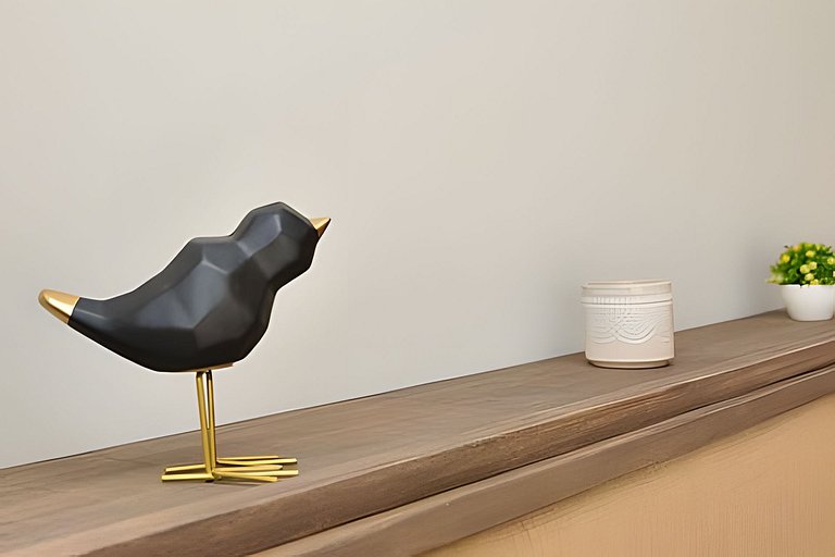 Matienzo Lot Studios - Room 82
