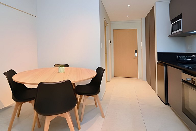 Matienzo Lot Studios - Room 82