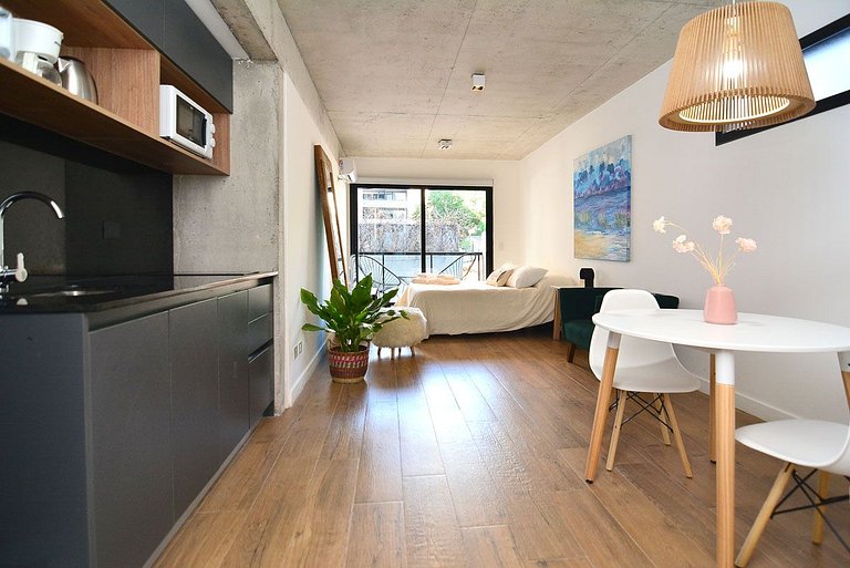 Enjoy VallanHost @ Paraguay Trends Studio