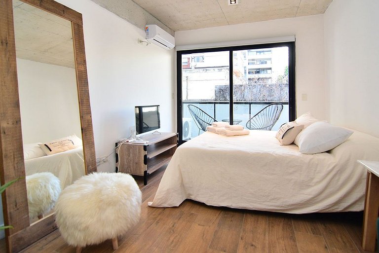 Enjoy VallanHost @ Paraguay Trends Studio