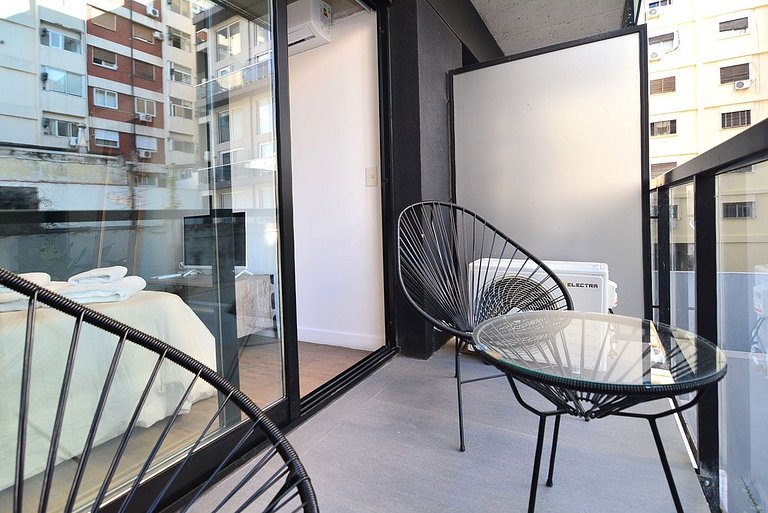 Enjoy VallanHost @ Paraguay Trends Studio