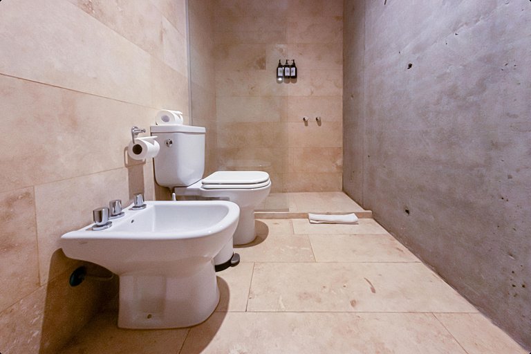 Enjoy VallanHost @ Bonpland Suites 31