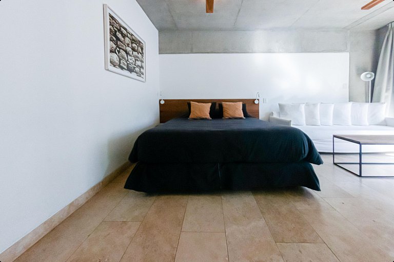 Enjoy VallanHost @ Bonpland Suites 32