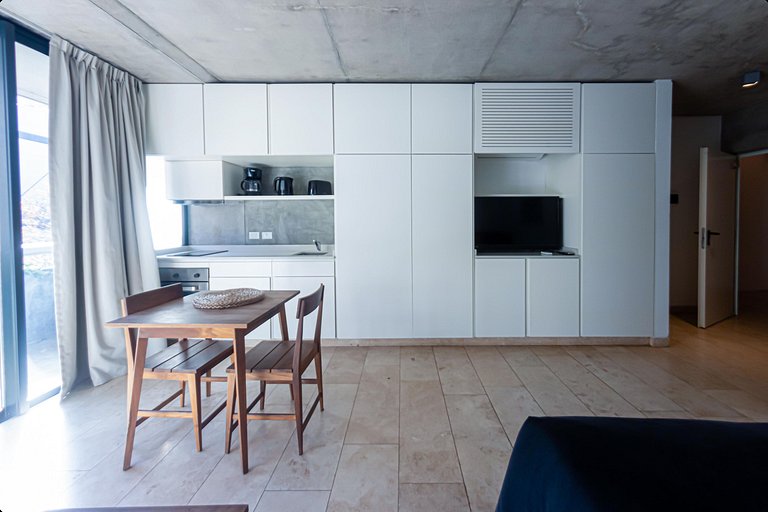 Enjoy VallanHost @ Bonpland Suites 42