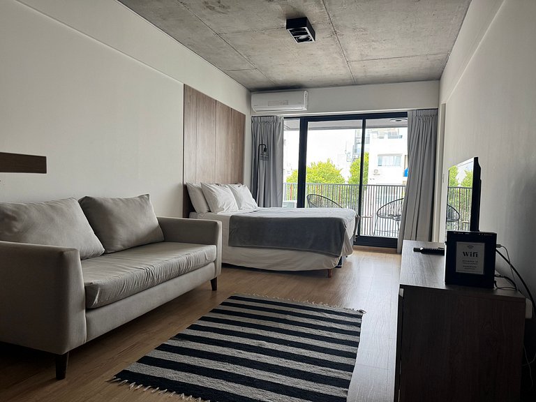 Soler Art Studios - Room 73