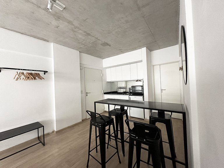 Enjoy VALLANhost Soler Art Studios -23
